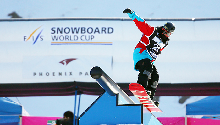 In this file photo taken on Feb. 21, 2016, Brandon Davis of the United States competes in snowboarding slopestyle event at the FIS Snowboard World Cup in PyeongChang, Gangwon Province.